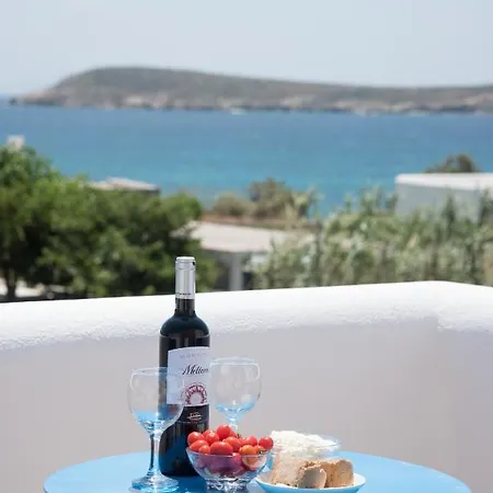 Flora & Agelos * Chrisi Akti (Paros)