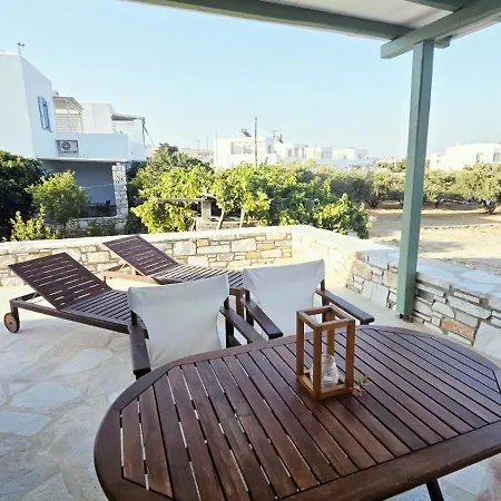 Flora & Agelos - Paros Lejlighed Chrisi Akti (Paros)
