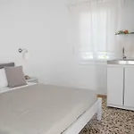 Apartment Flora & Agelos Studios