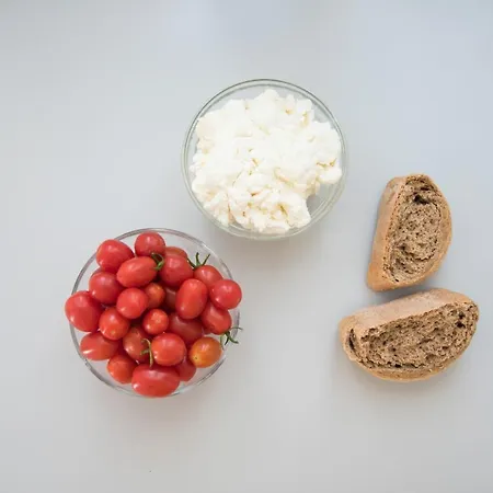 Flora & Agelos Hriszí Aktí