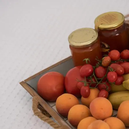 Flora & Agelos * Hriszí Aktí