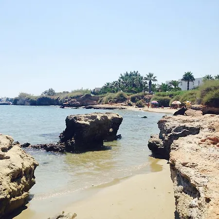 Flora & Agelos * Chrisi Akti (Paros)