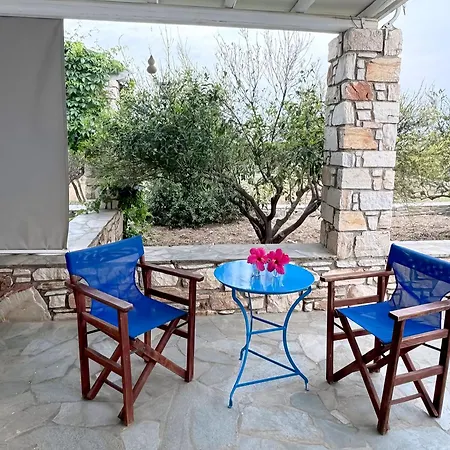 Flora & Agelos Studios Chrisi Akti (Paros)