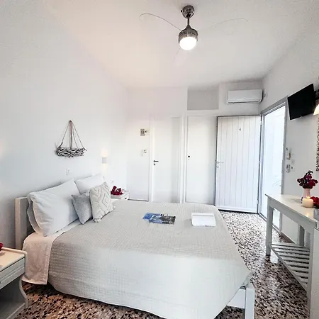 Apartment Flora & Agelos Studios