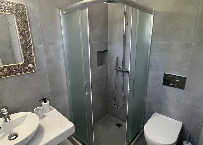 Flora & Agelos Studios Apartment Chrisi Akti (Paros)