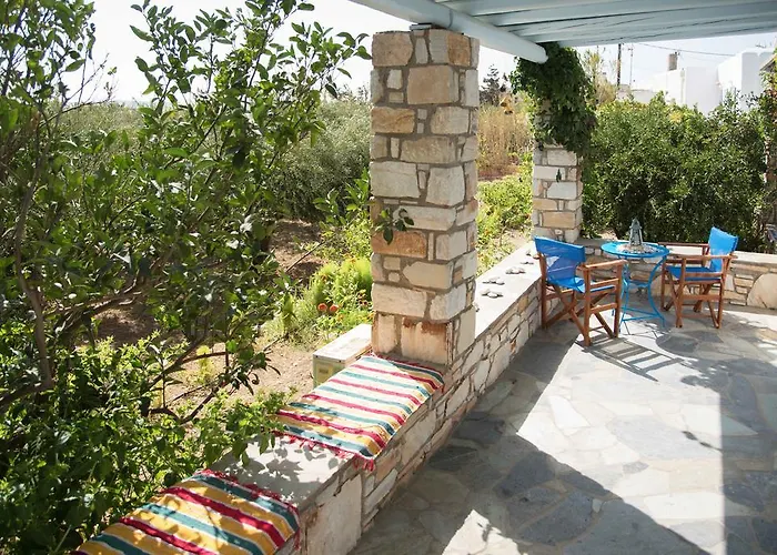 Flora & Agelos Studios Chrisi Akti (Paros)